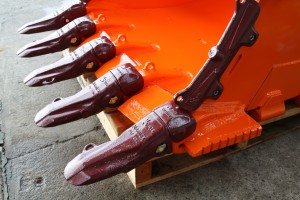 New ZX520LCH-3 Rock Bucket